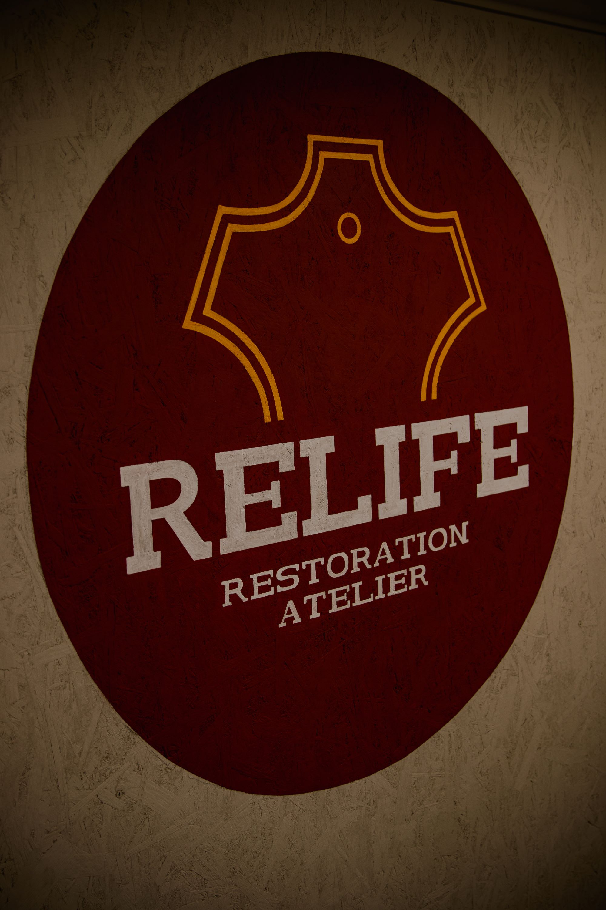 Relife Restoration - реставрація шкіри в Дрогобичі